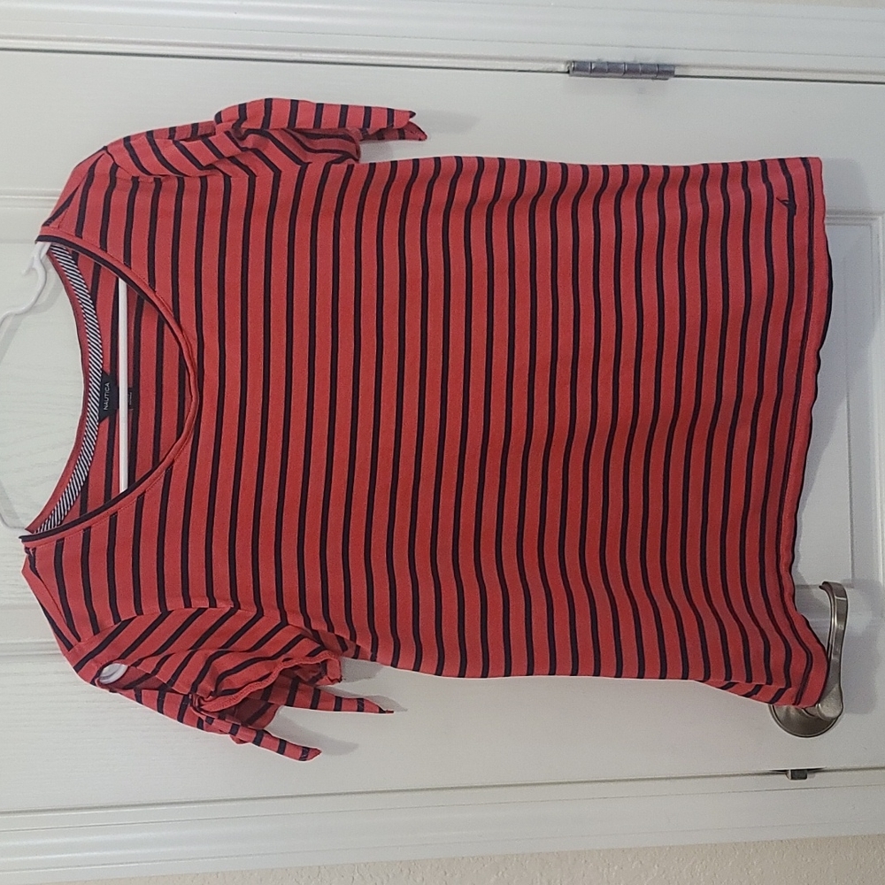 Nautica short sleeve crew top.